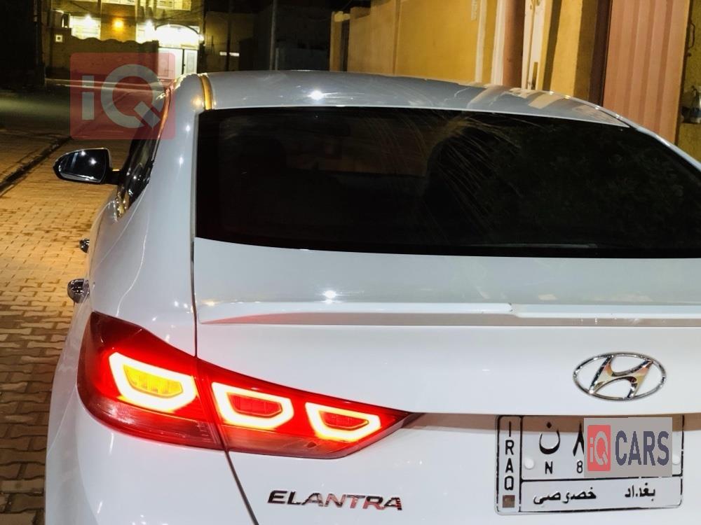 هيونداي النترا